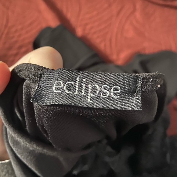 Eclipse black skater dress with lace detailing on open back size large - Picture 3 of 3